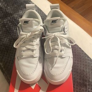 Women’s 7.5 Nike Dunk Low Disrupt